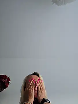 theblondecocklover Adlı Modelin Web Kamerası Şovu