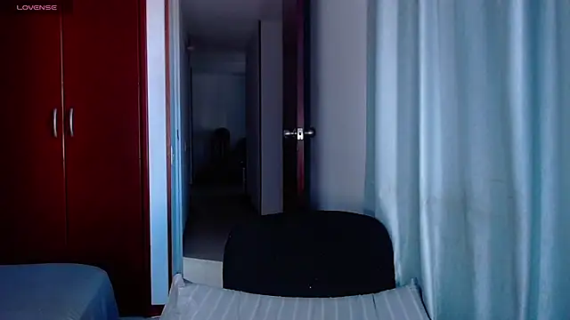 TastyTrap_18's Webcam Show