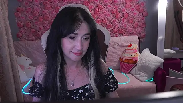 CarolinaaFoxyyy Chat XXX in diretta