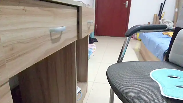 huzi518's Live XXX Chat