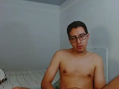 NickFin: διαδικτυακό σόου στην κάμερα