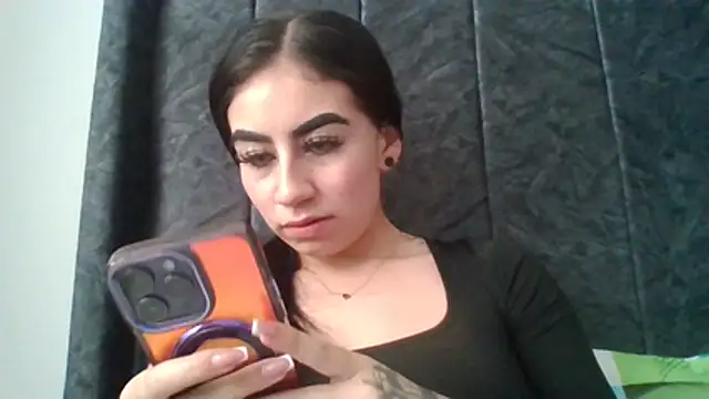 SCARLETT_INK_ live XXX chat