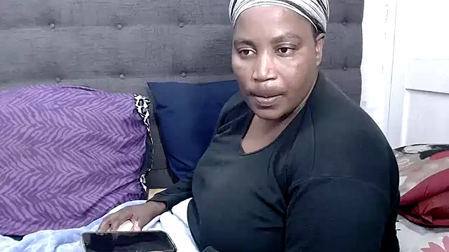 Chat XXX ao vivo de CurveyChocClitX5