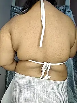 Curvy_Pooja 网络视讯表演