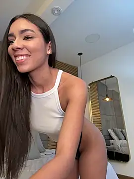 Chat +18 de EllaSanz_ ao vivo