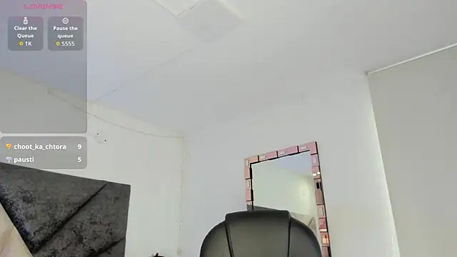 Chat +18 de AfroditaVega_ ao vivo