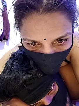 Chatroom XXX en direct de kiran-baby