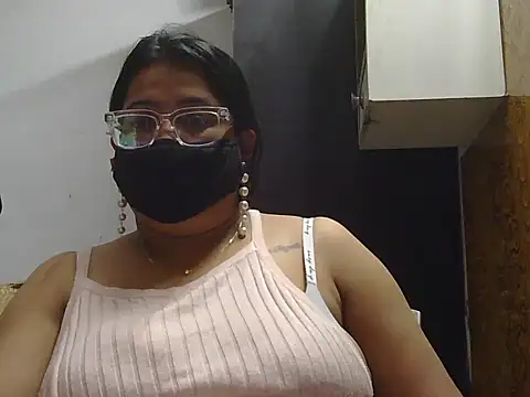 Fuckpussylickass' Live XXX Chat
