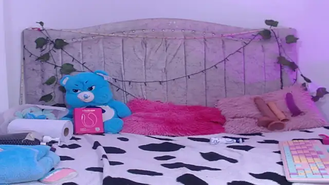 Tinyy_Star ওয়েবক্যাম শো