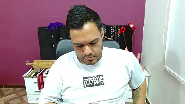 -AlejandroT- Pertunjukan Webcam