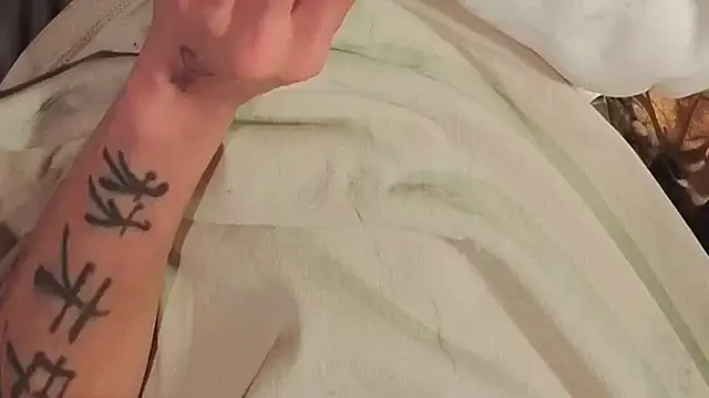 Ilovepussy1911 webkamerás műsora