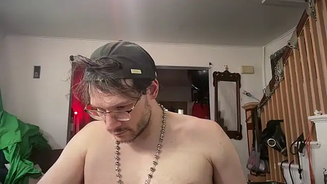 MasterDaddyCool's Live XXX Chat