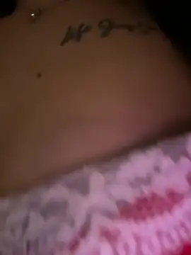 Živý XXX chat queenofthenight777
