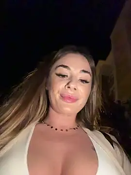 IsabellaEtthanのライブXXXチャット