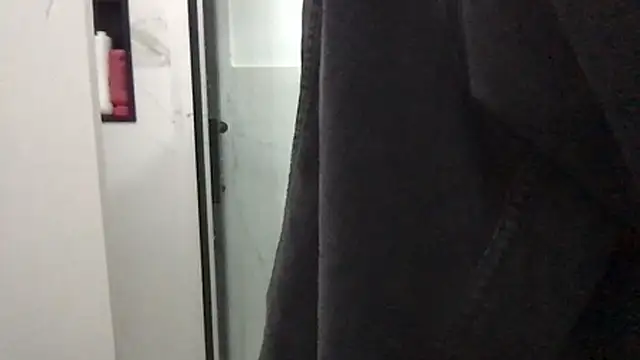 olivertouchedyourshoulder's Webcam Show
