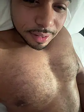Chat +18 de Omorenoo0 ao vivo