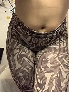 Estefani_32 Adlı Modelin Canlı XXX Sohbeti