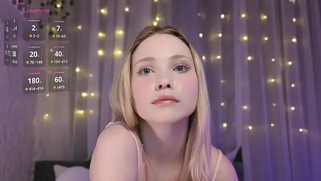 Show modela Luni_Lu na web-kameri