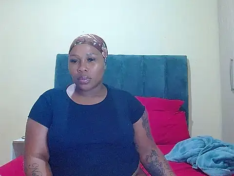 curvycloe1's Live XXX Chat