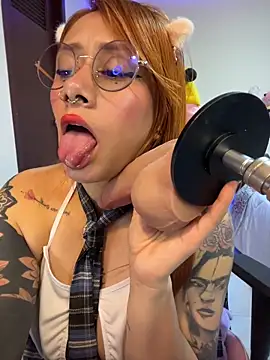 Luna_Paris_'s Live XXX Chat
