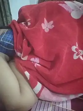 momo_loves' Live XXX Chat