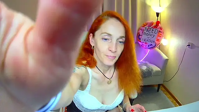BreeTernern Live XXX chat