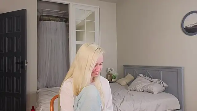 KenyaHema's Live XXX Chat