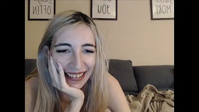 BarbieBlondieGirl – Naživo XXX chat