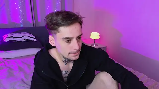 drillfi11's Live XXX Chat