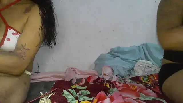 thasmyni Live XXX-chat