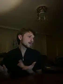 Show modela oguuxum na web-kameri