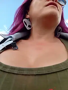 Pokazy przed kamerką – sophie_banger