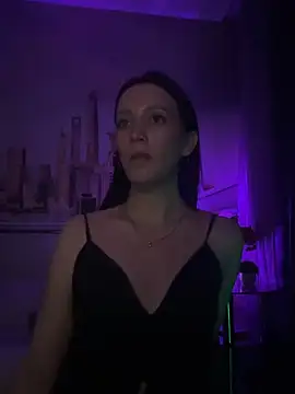 MonicaSweetx: онлайн-секс-чат