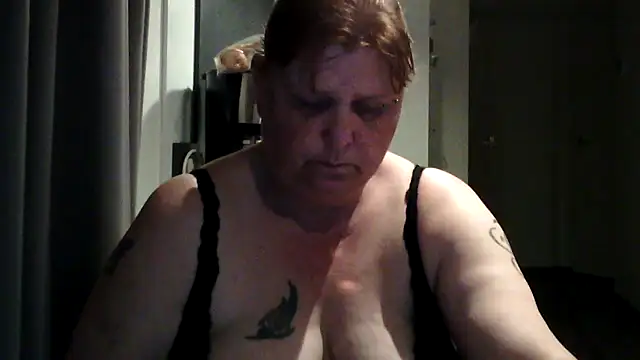 XXX chat uživo modela Sylviastar46