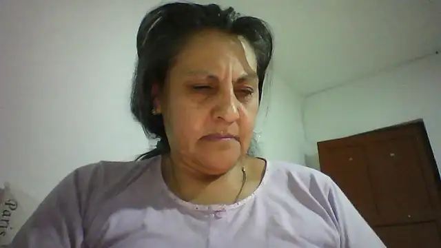 merlyna_goldens Live XXX-Chat