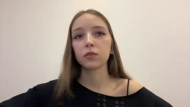 QueenBalensiefen 网络视讯表演