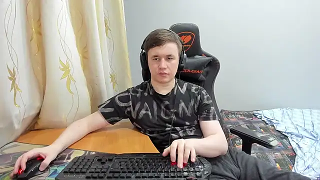 iliaskrislove's Live XXX Chat