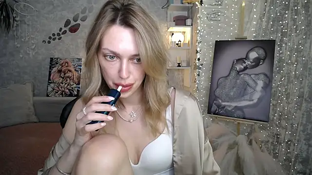 NickyAdamidi 现场XXX聊天
