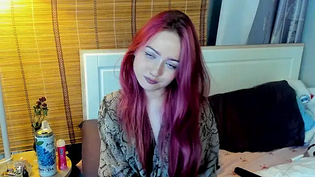 LustfulBambi 现场XXX聊天