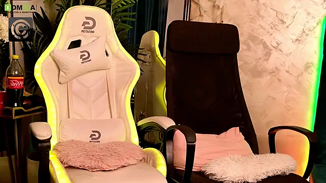 IrisMiley Chat XXX live