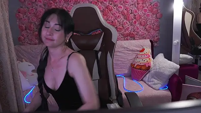 Chat XXX en directo de CarolinaaFoxyyy