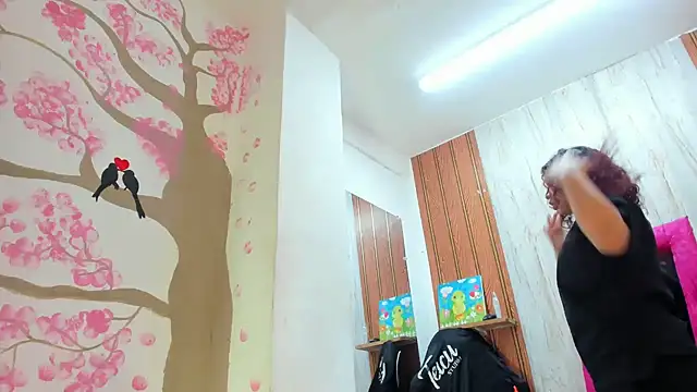 Chat +18 de Emily_Coper18 ao vivo