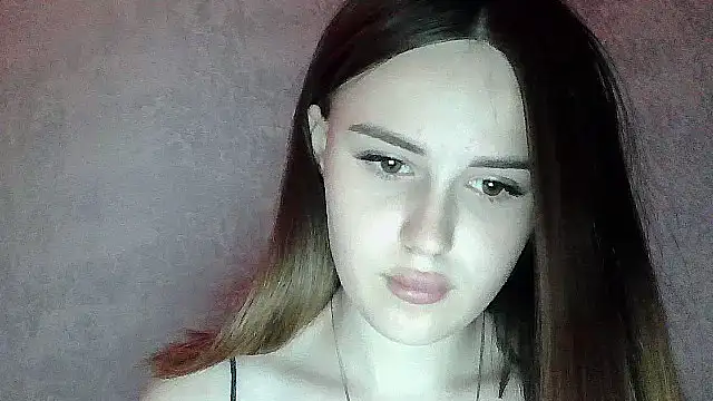 SweetLoraa: απευθείας συνομιλία ΧΧΧ