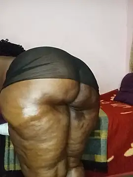 Sweetblackassxxx505's Webcam Show