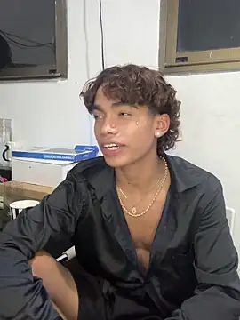 AlanCutee Chat XXX live