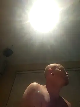 Živý XXX chat piercingpik