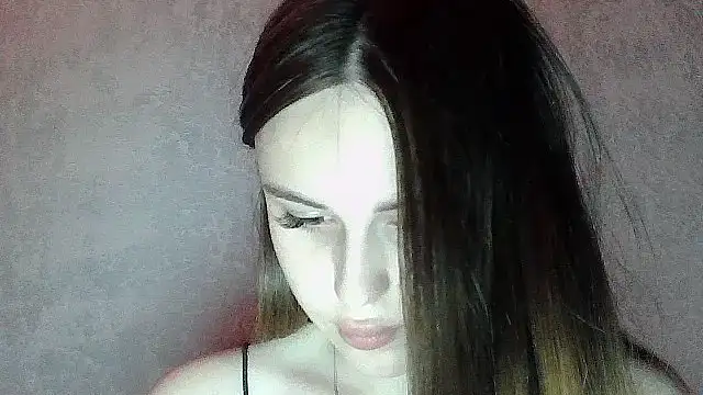 SweetLoraa – Live XXX-chat