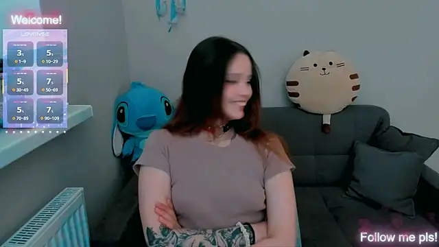 Kitten_Alissa's Live XXX Chat