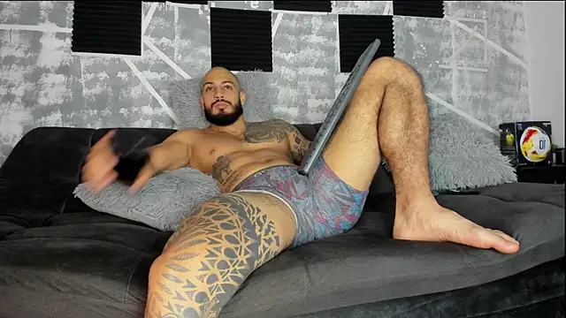 leonidas_18k webkamerás műsora