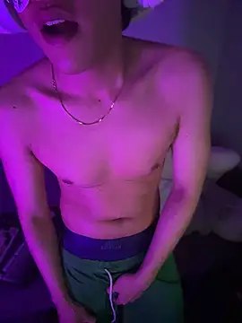 boyhigh1997 网络视讯表演